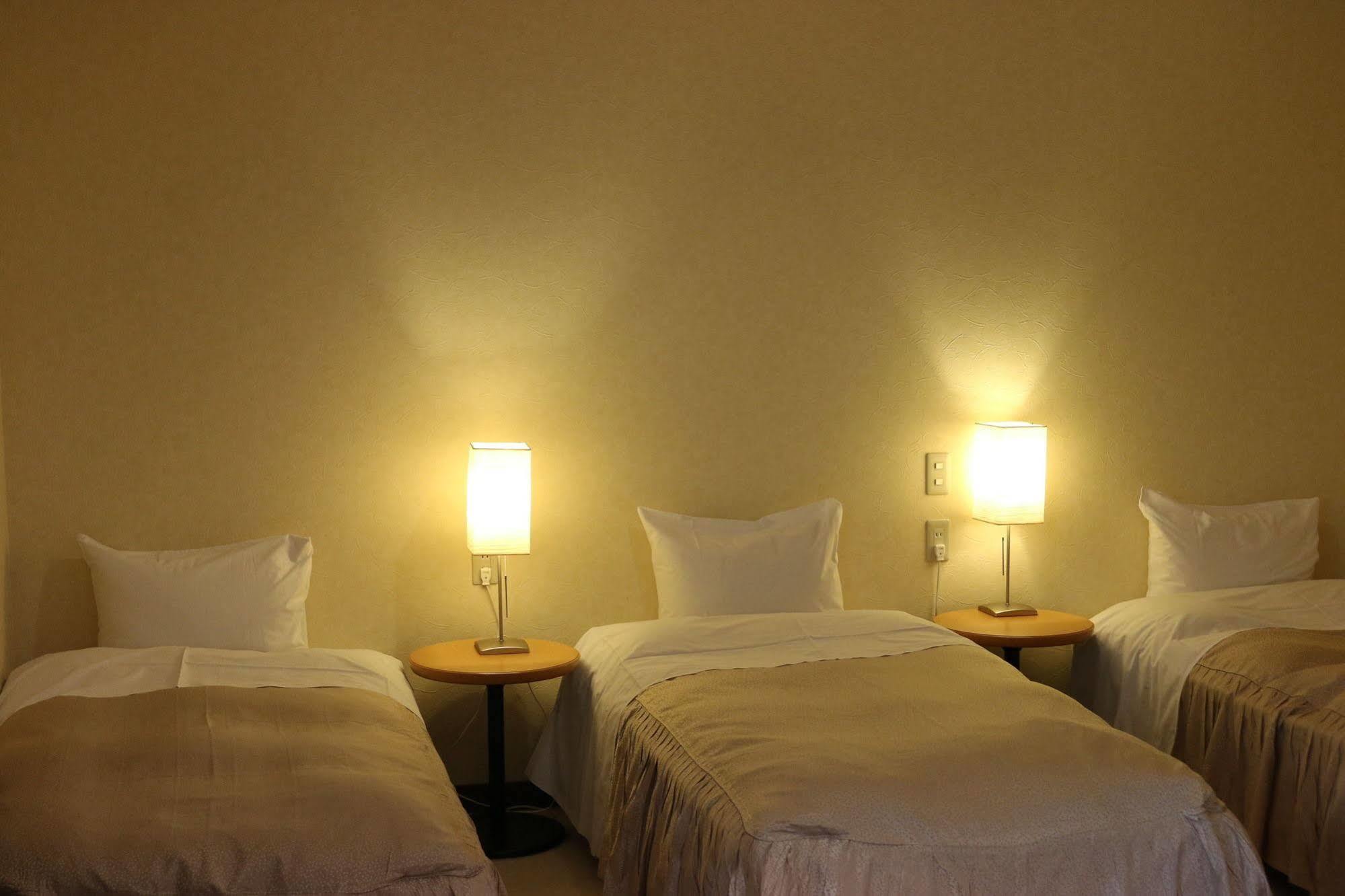 Petit Hotel Enchante Hakuba Exterior photo